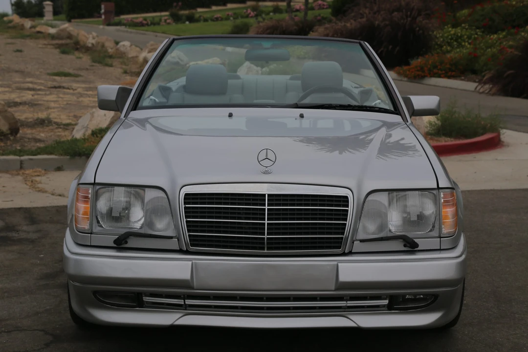 1995 Mercedes-Benz W124 E-Class - Image 13 of 31