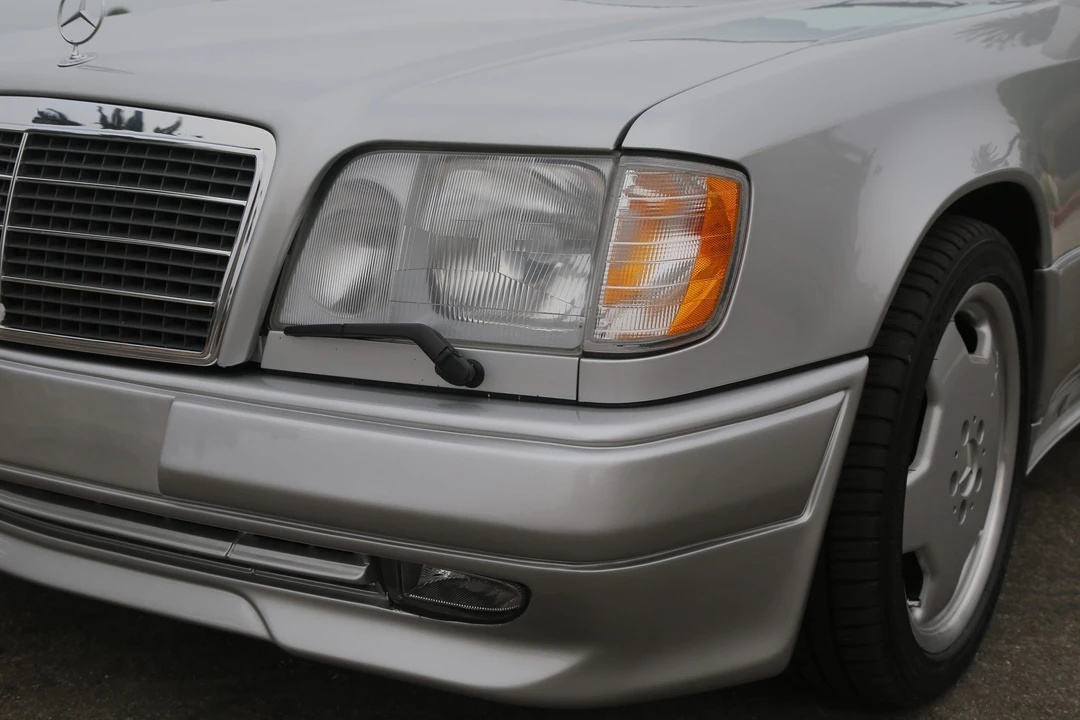 1995 Mercedes-Benz W124 E-Class - Image 15 of 31