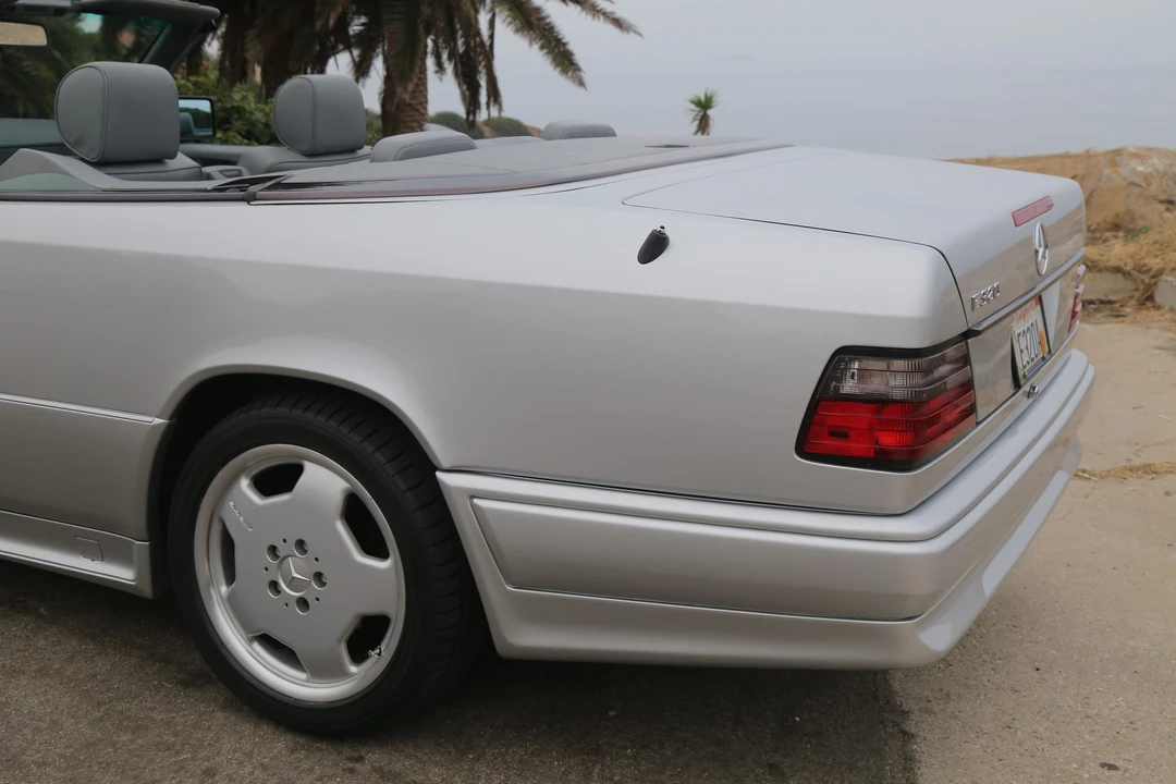 1995 Mercedes-Benz W124 E-Class - Image 30 of 31