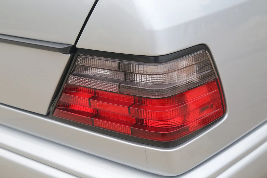 1995 Mercedes-Benz W124 E-Class - Image 31 of 31