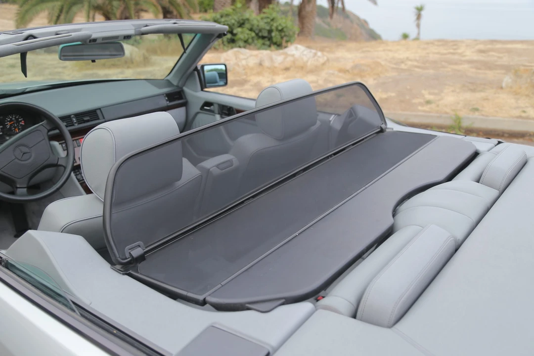 1995 Mercedes-Benz W124 E-Class - Image 24 of 31