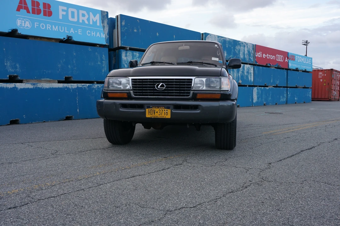 1996 Lexus LX 1st Gen - Image 8 of 31