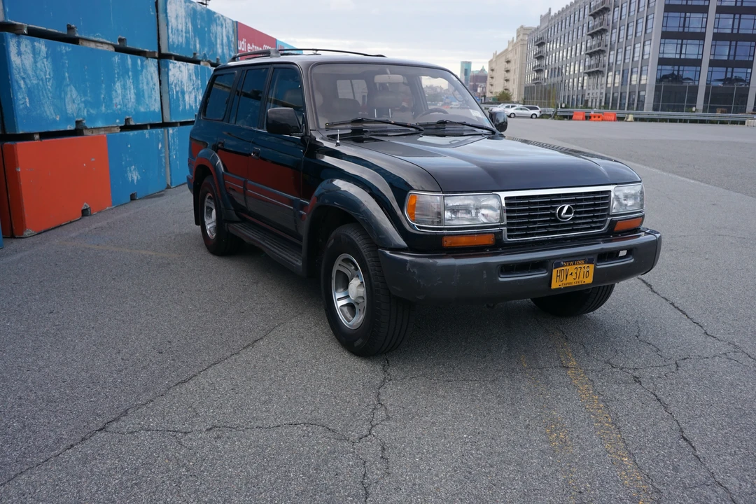 1996 Lexus LX 1st Gen - Image 11 of 31