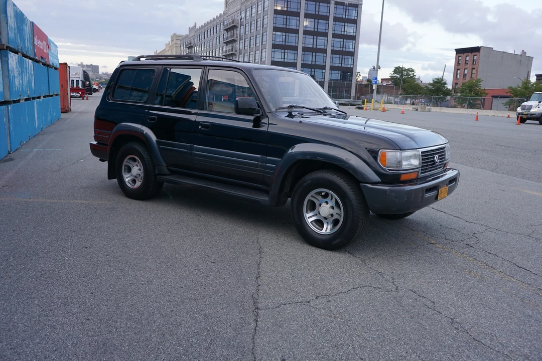 1996 Lexus LX 1st Gen - Image 13 of 31