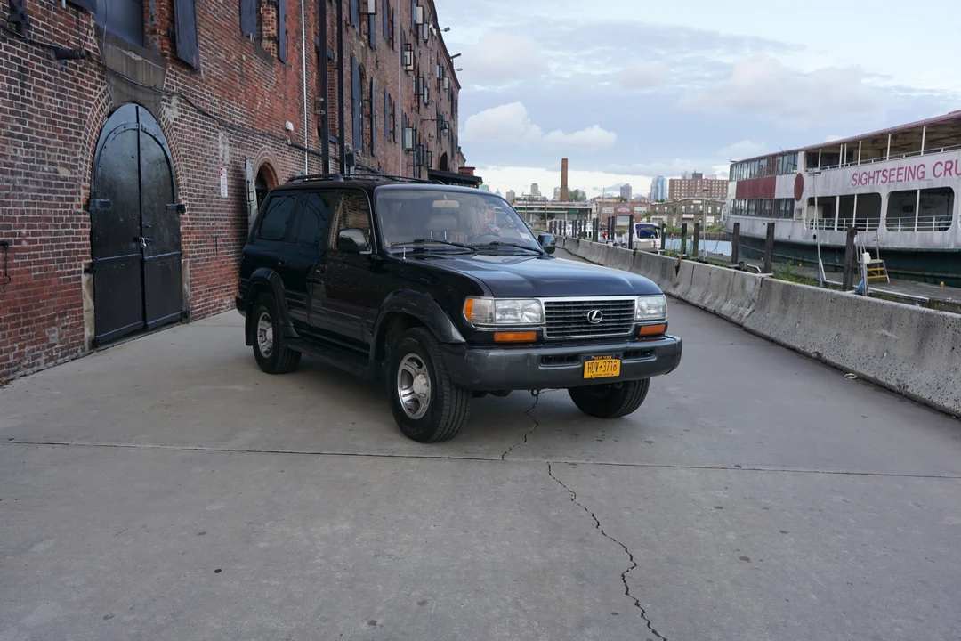 1996 Lexus LX 1st Gen - Image 12 of 31