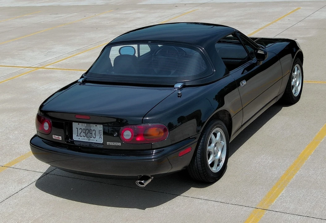 1996 Mazda NA MX-5 Miata - Image 6 of 31