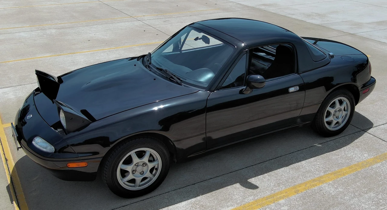 1996 Mazda NA MX-5 Miata - Image 10 of 31