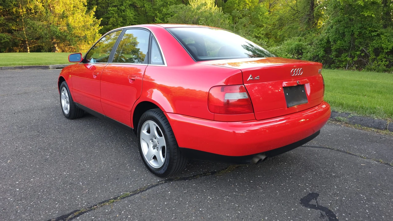 1998 Audi - Image 9 of 31
