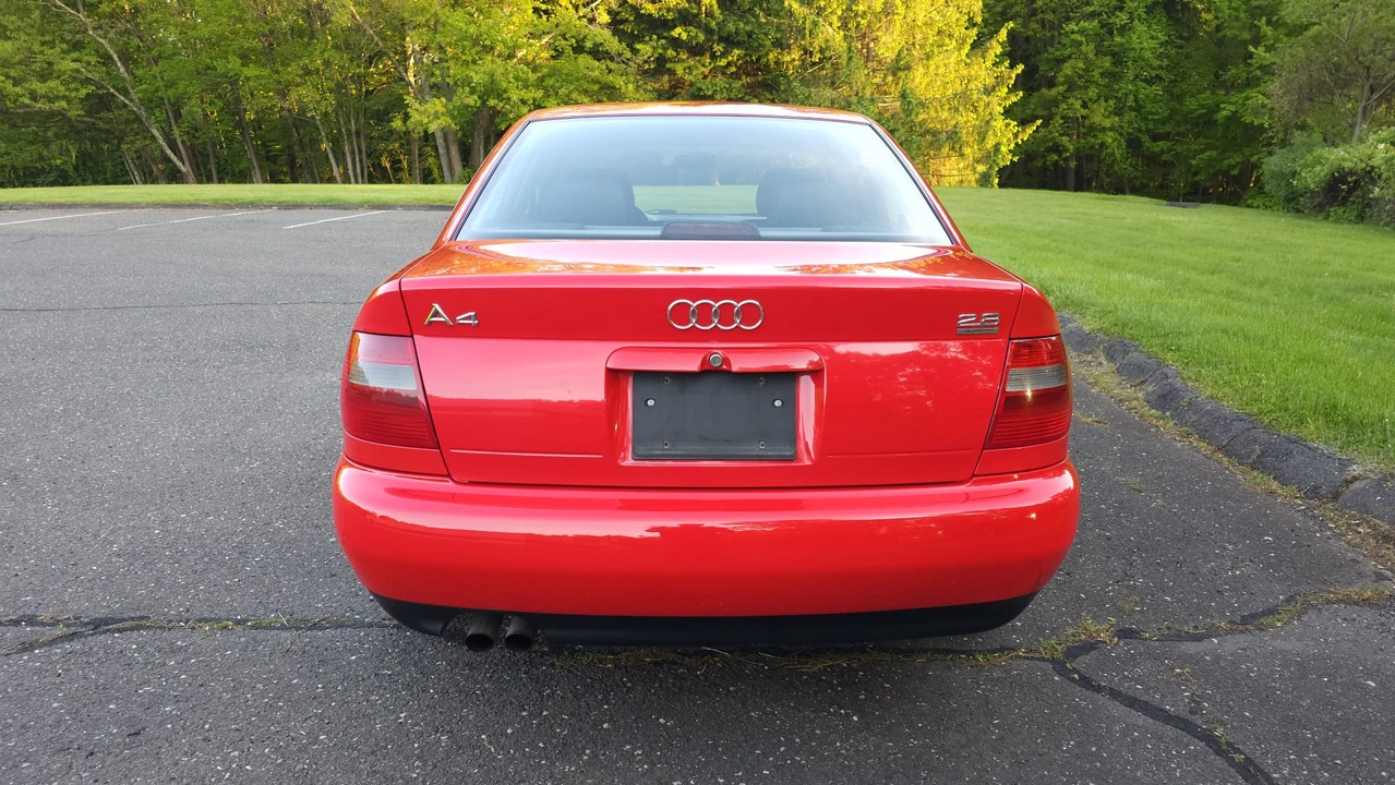 1998 Audi - Image 11 of 31