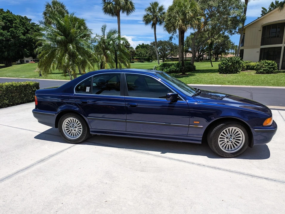 1998 BMW E39 540i - Image 11 of 31