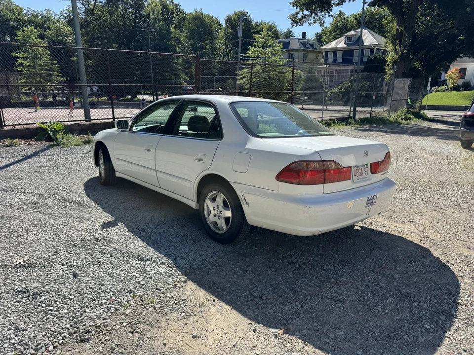 1998 Honda Accord 6th Gen - Image 4 of 31