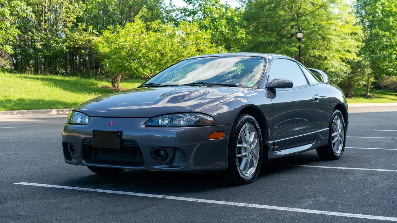 1998 Mitsubishi Eclipse 2nd Gen - Image 2 of 31