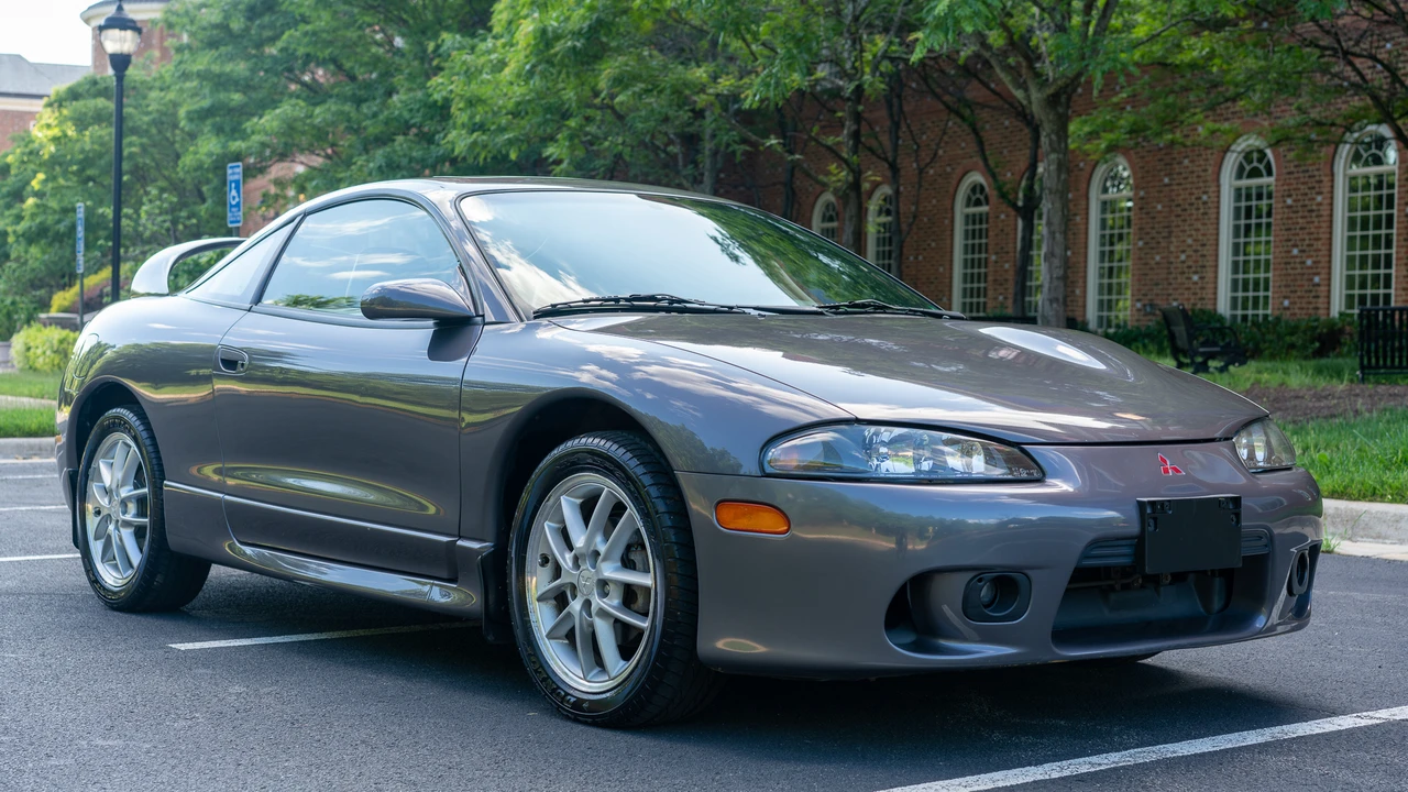 1998 Mitsubishi Eclipse 2nd Gen - Image 10 of 31