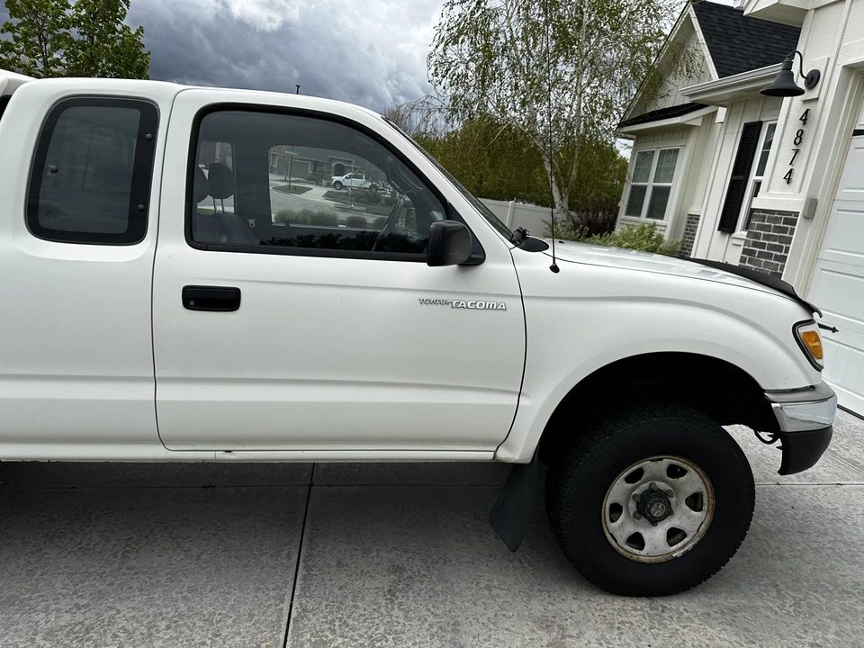 1998 Toyota Tacoma 1st Gen - Image 23 of 31