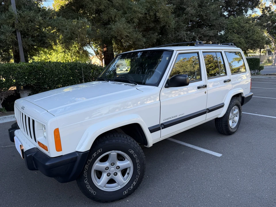 1999 Jeep XJ Cherokee - Image 24 of 31