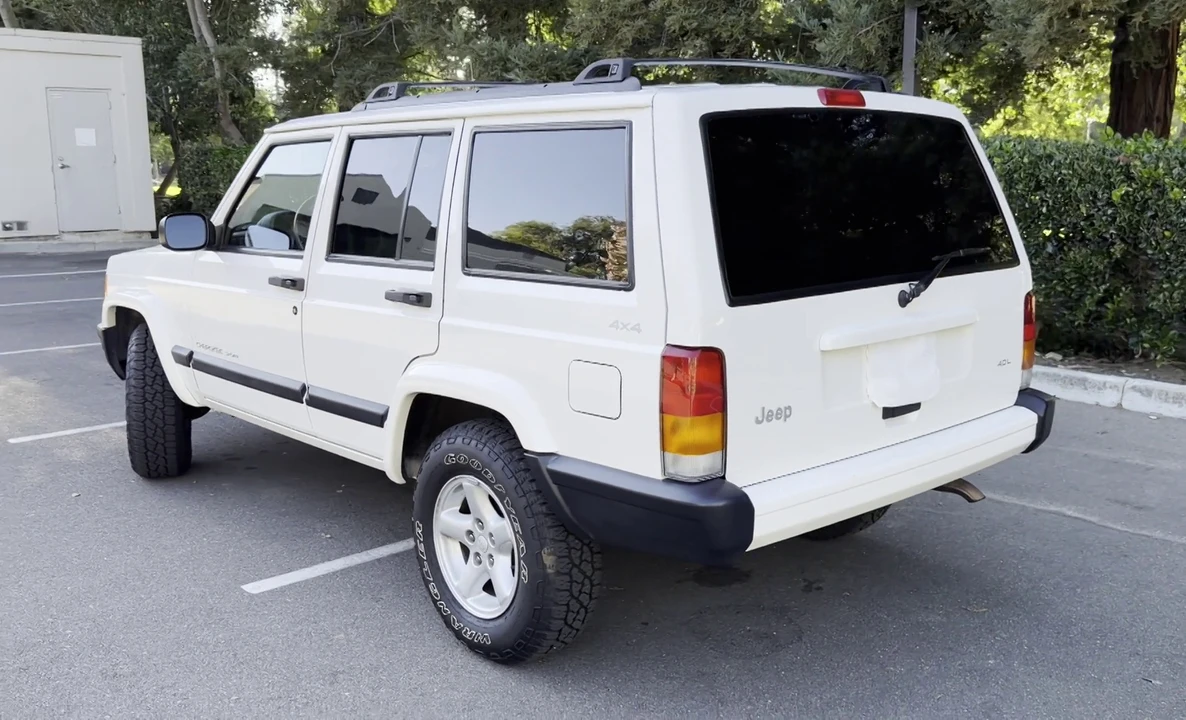 1999 Jeep XJ Cherokee - Image 25 of 31