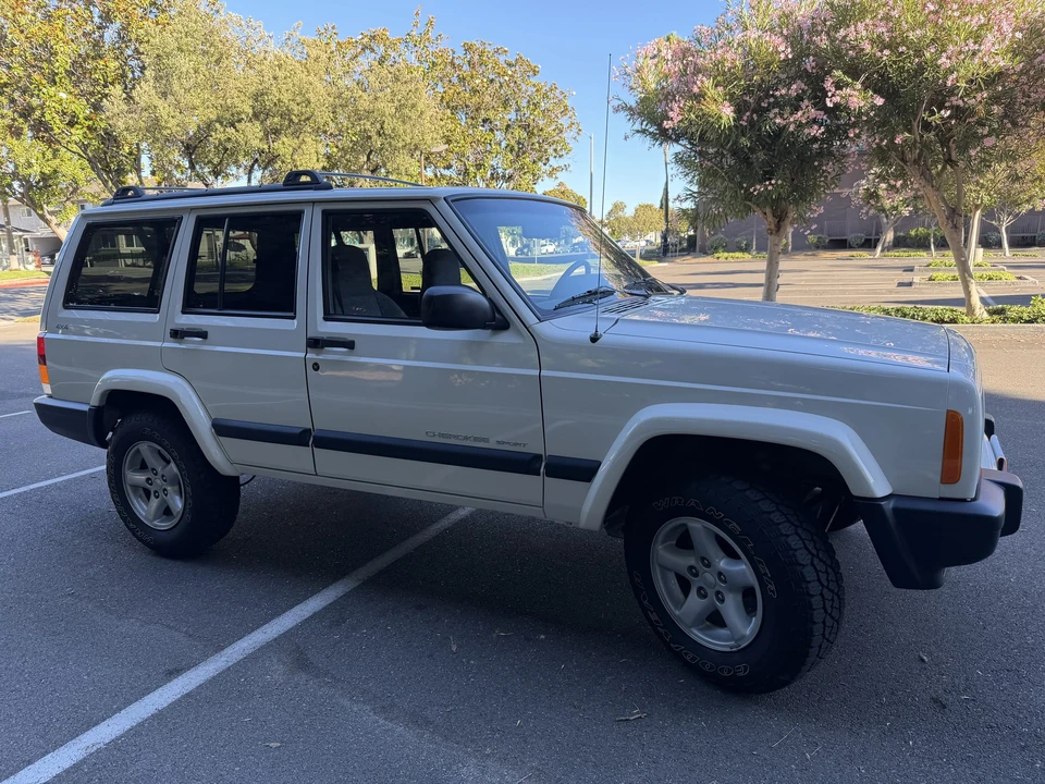 1999 Jeep XJ Cherokee - Image 21 of 31