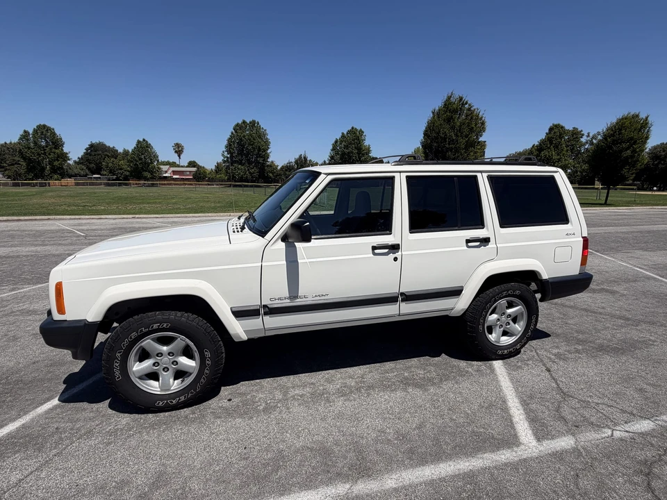1999 Jeep XJ Cherokee - Image 7 of 31