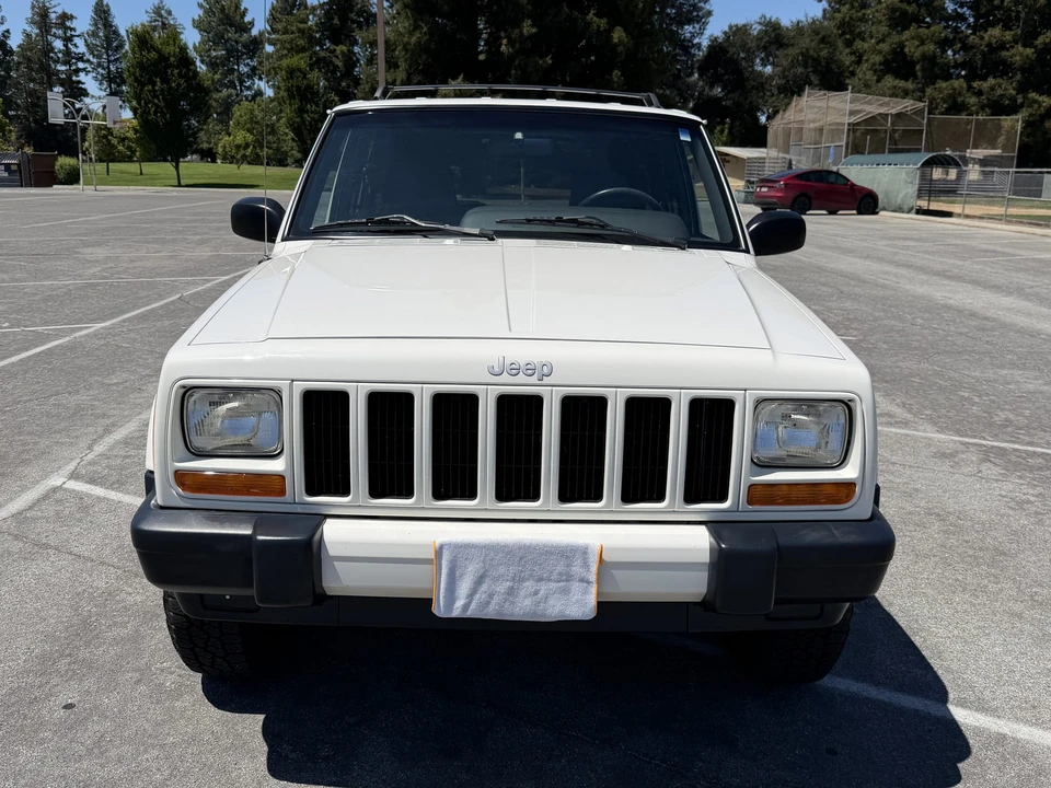 1999 Jeep XJ Cherokee - Image 4 of 31