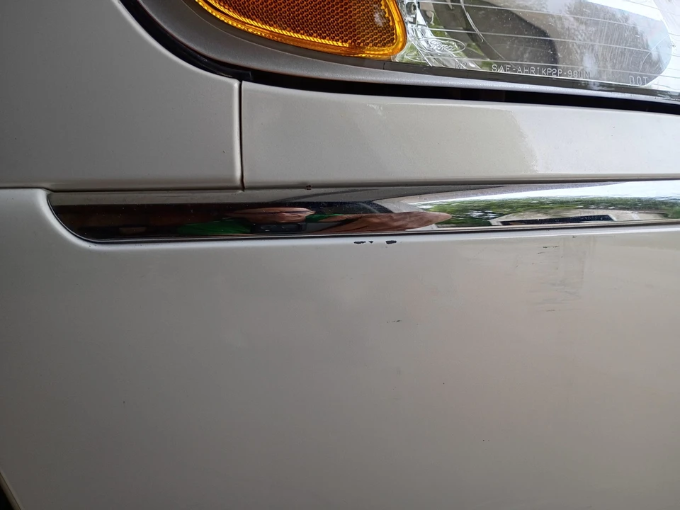 1999 Lincoln Town Car - Image 25 of 31