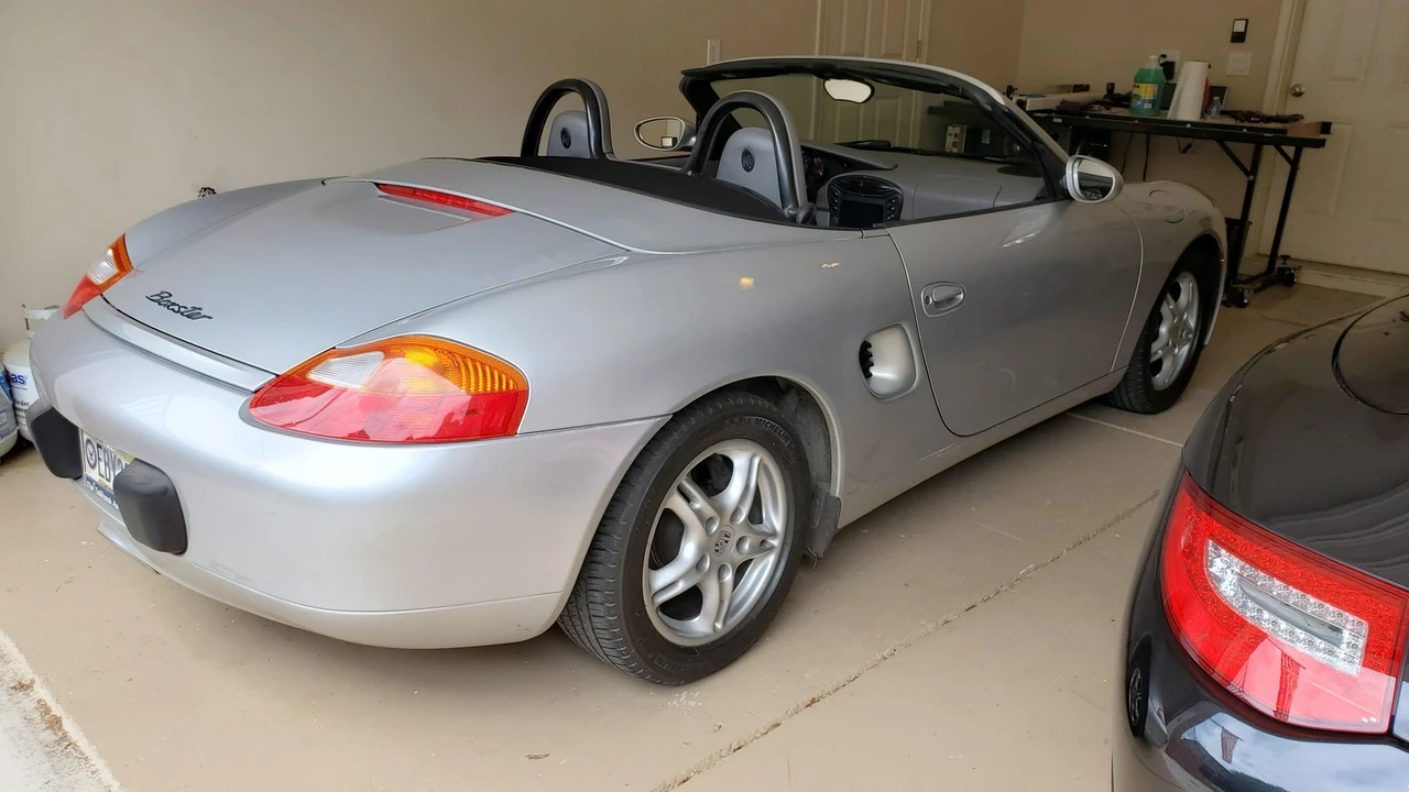 1999 Porsche 986 Boxster - Image 9 of 31