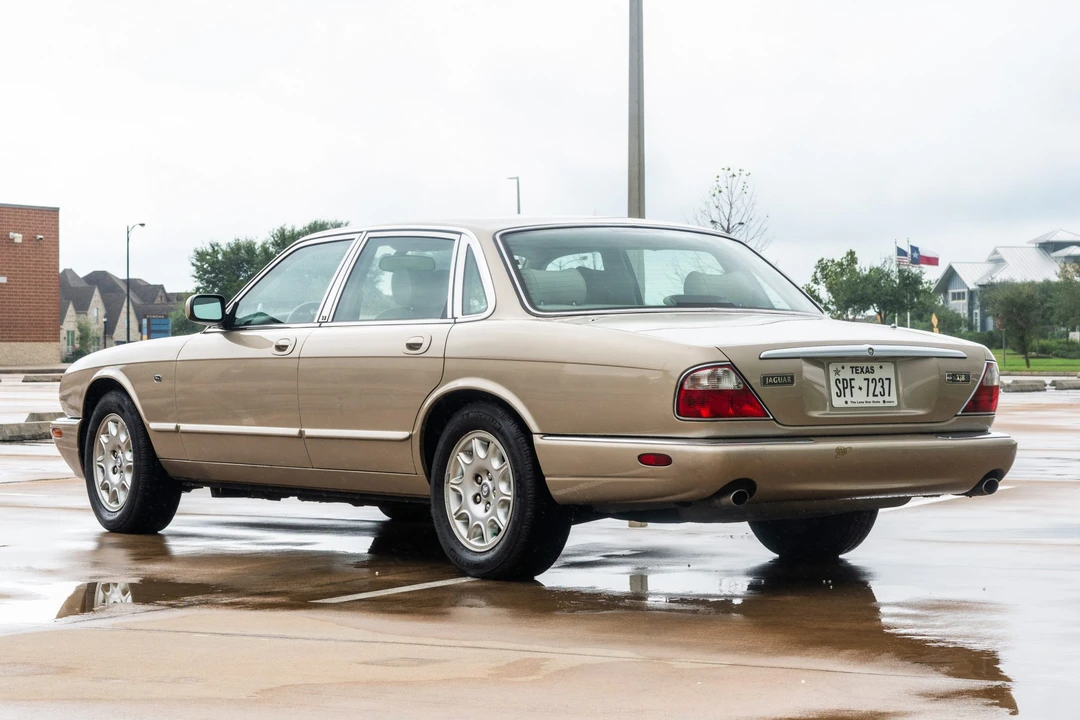 2000 Jaguar X308 XJ - Image 4 of 31
