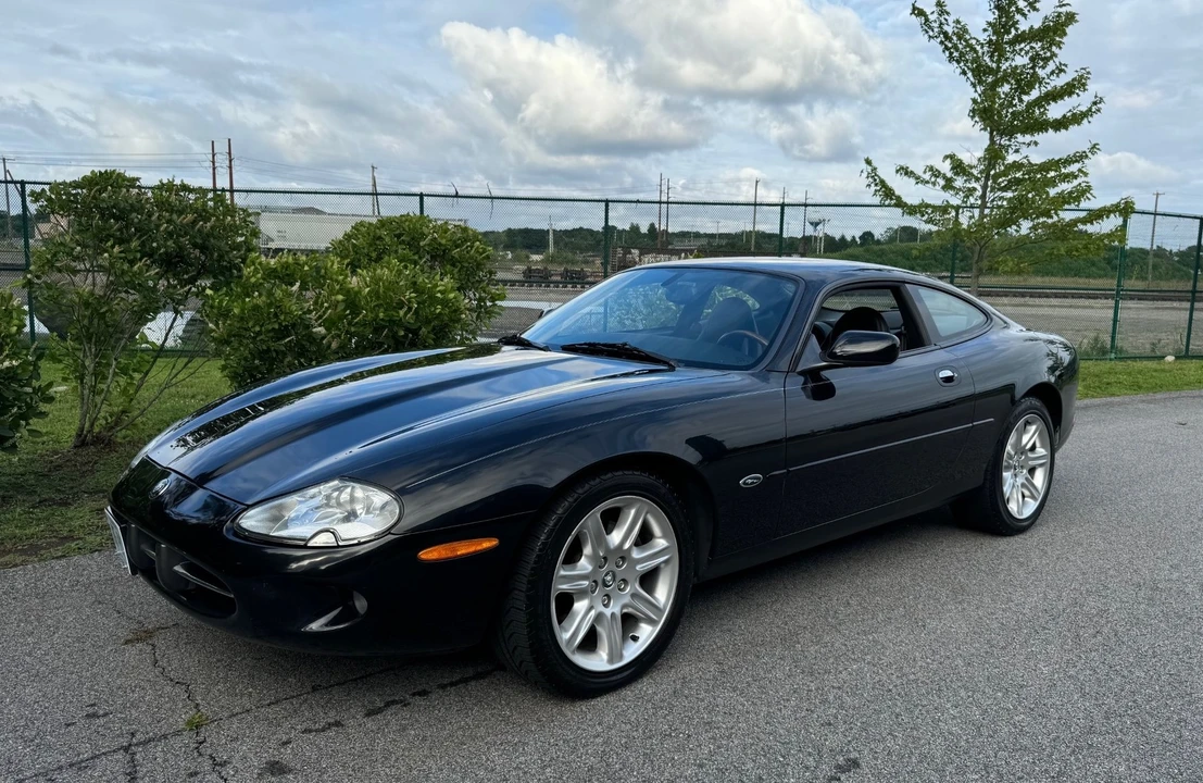 2000 Jaguar X100 XK8 - Image 12 of 31