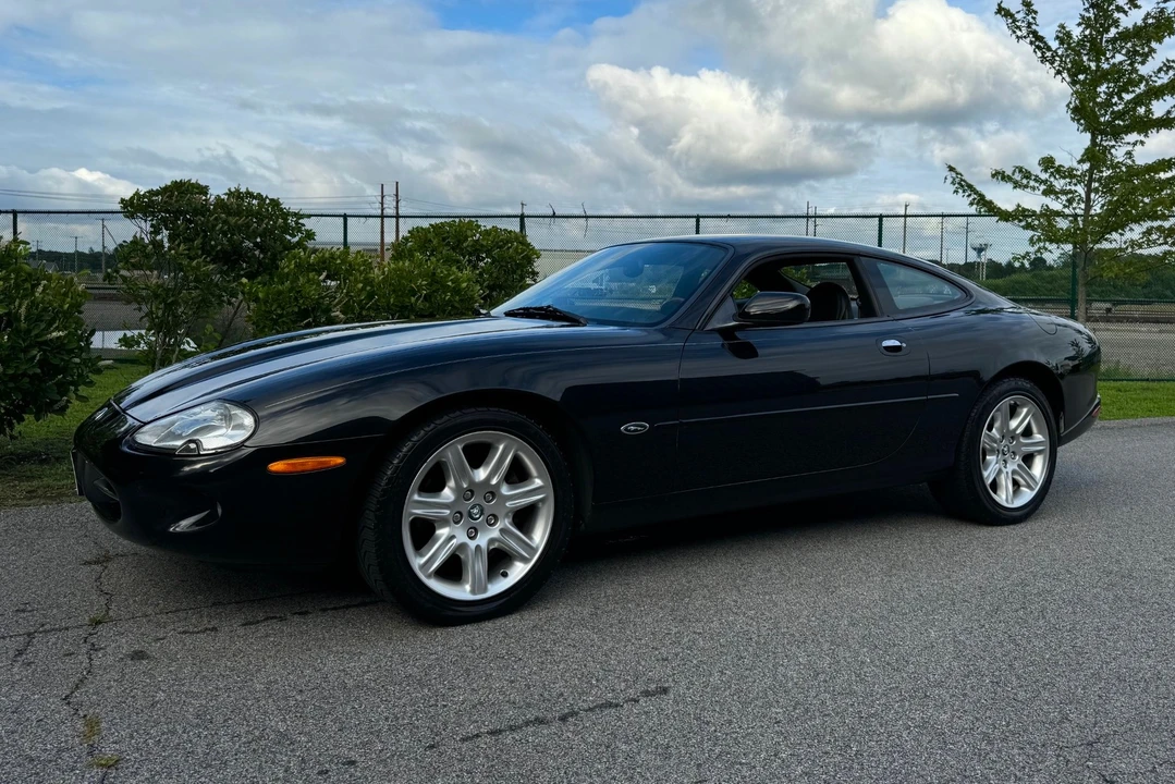 2000 Jaguar X100 XK8 - Image 14 of 31