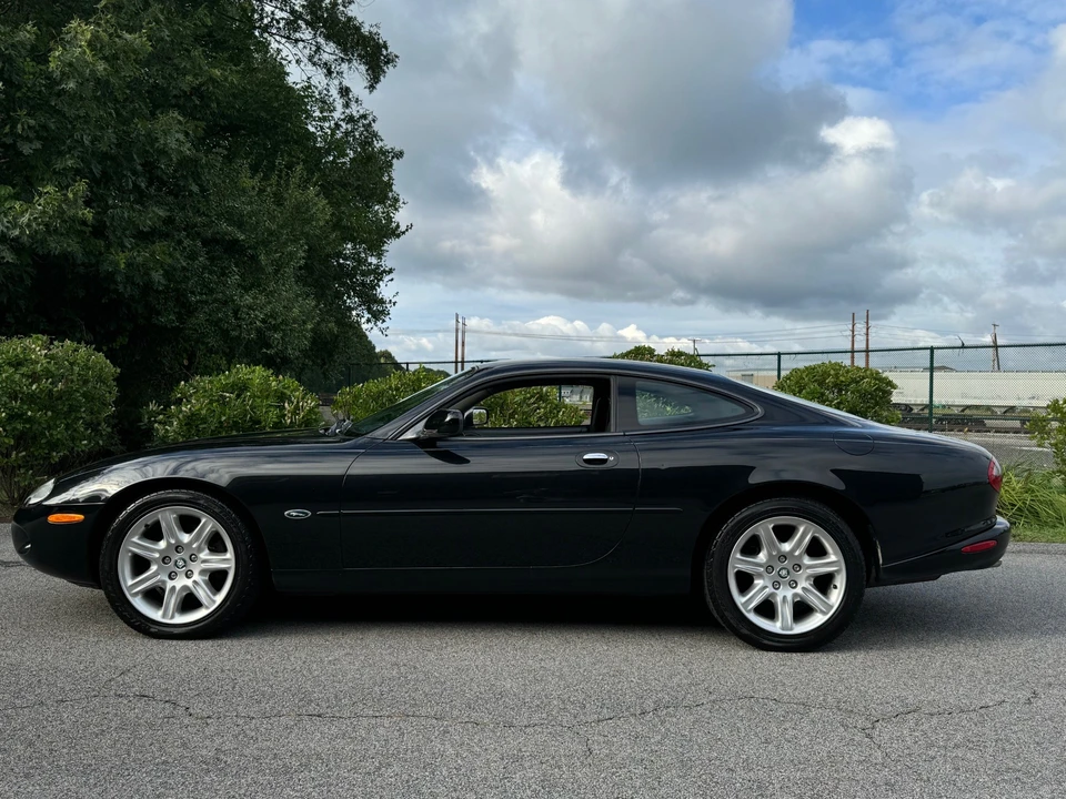 2000 Jaguar X100 XK8 - Image 16 of 31