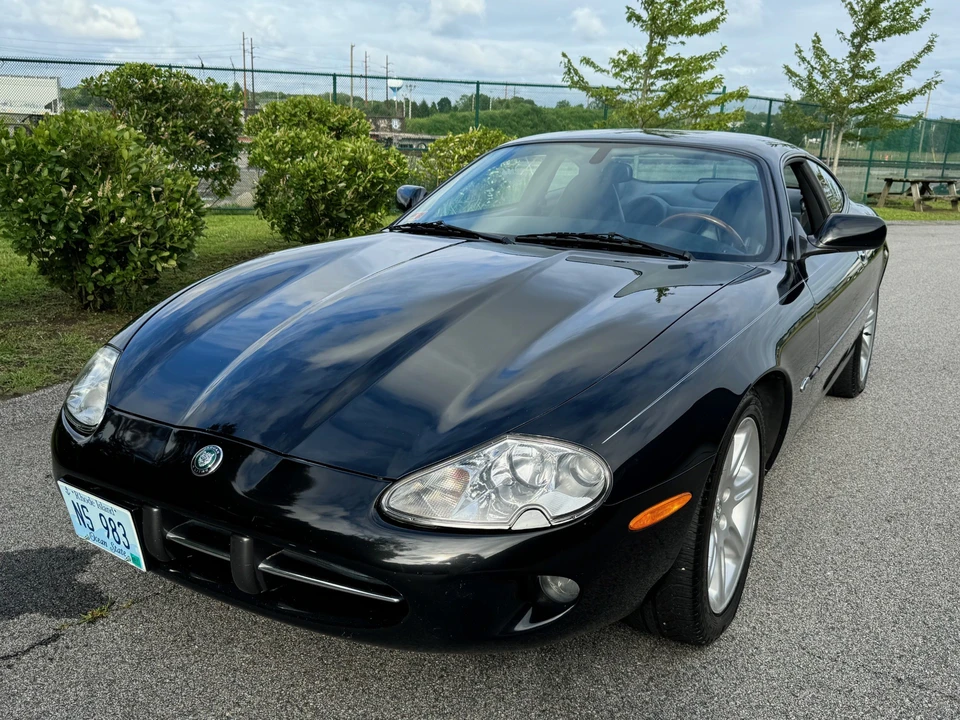 2000 Jaguar X100 XK8 - Image 9 of 31