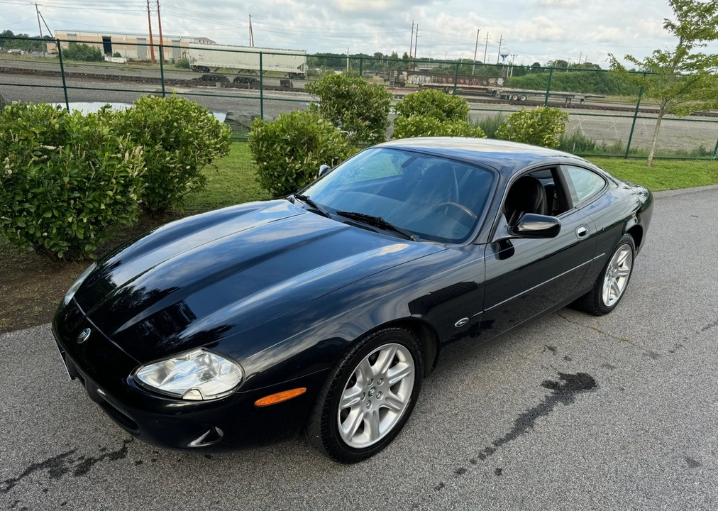 2000 Jaguar X100 XK8 - Image 10 of 31