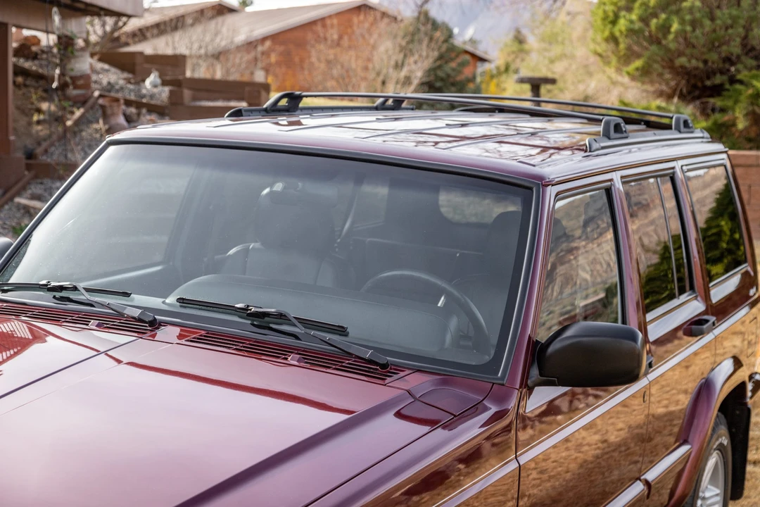 2000 Jeep XJ Cherokee - Image 23 of 31
