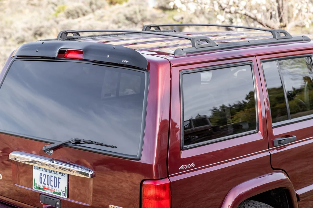 2000 Jeep XJ Cherokee - Image 18 of 31