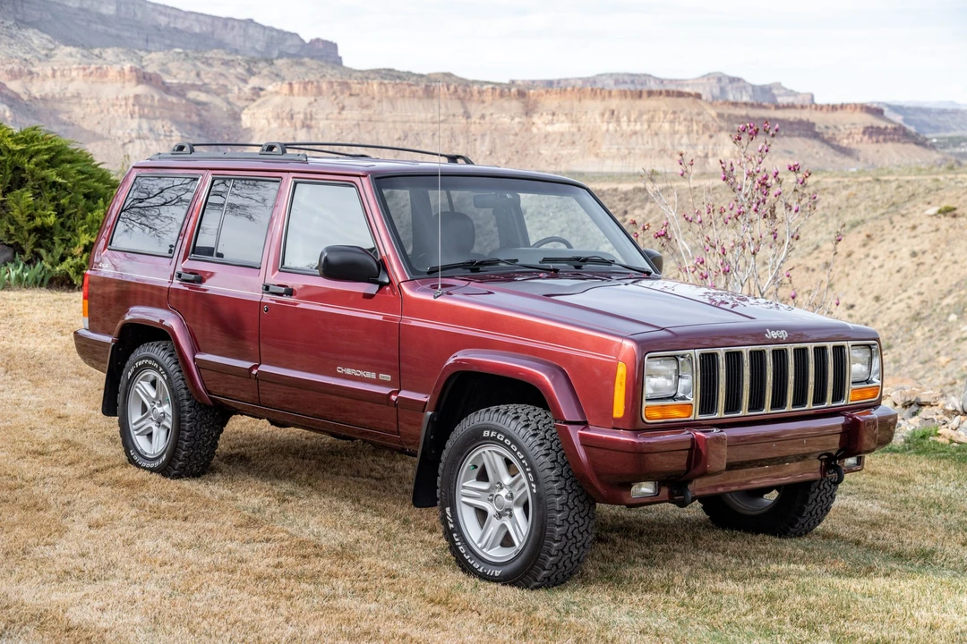 2000 Jeep XJ Cherokee - Image 6 of 31