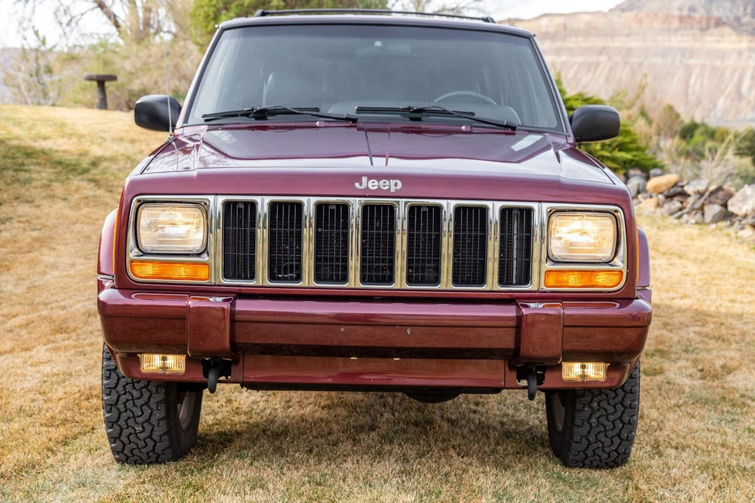2000 Jeep XJ Cherokee - Image 5 of 31