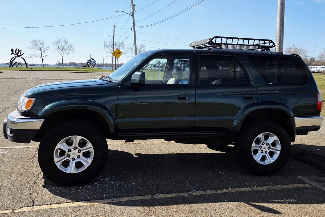 2000 Toyota 4Runner 3rd Gen - Image 3 of 9