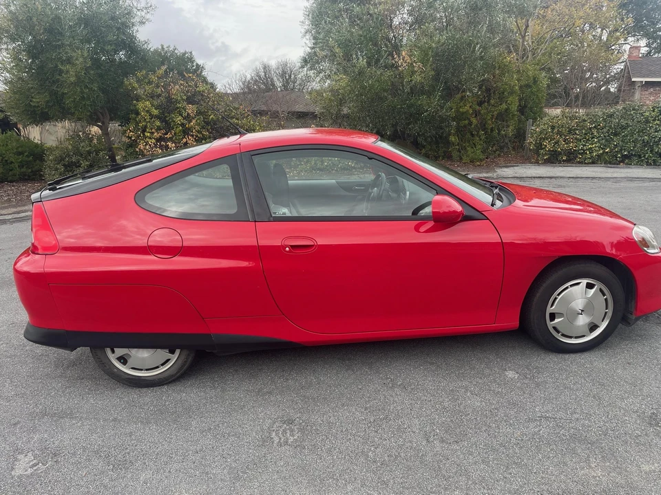 2001 Honda Insight 1st Gen - Image 10 of 31
