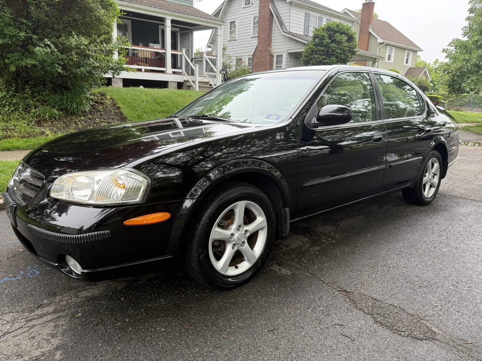 2001 Nissan Maxima 5th Gen - Image 5 of 31