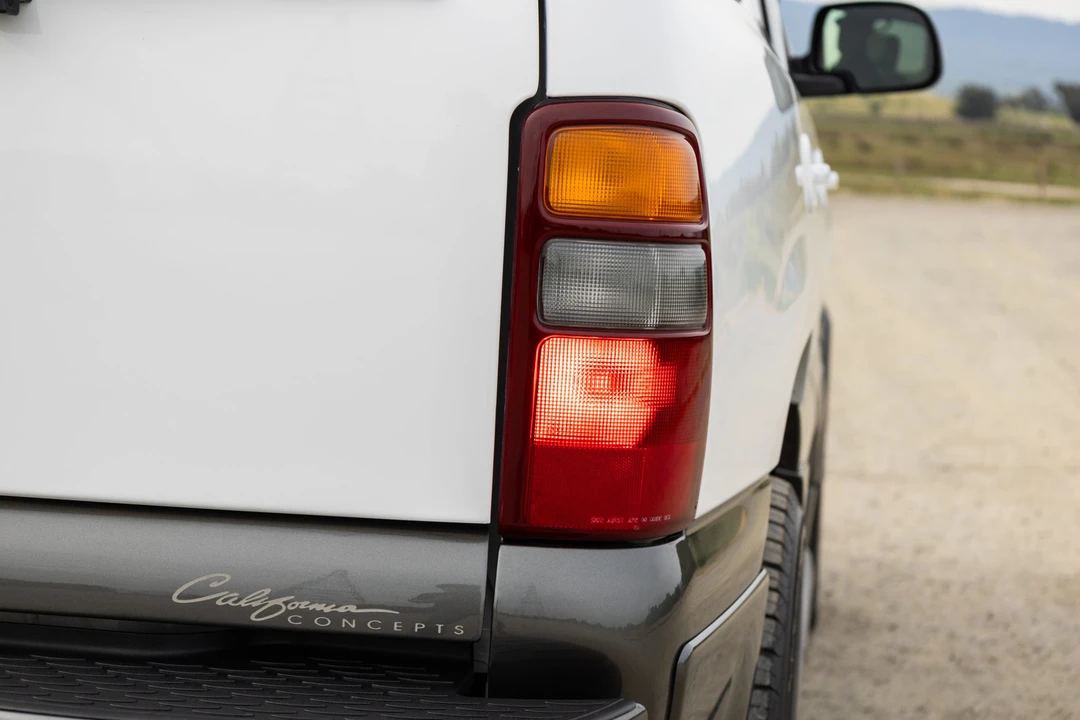 2002 GMC Yukon 2nd Gen - Image 17 of 31
