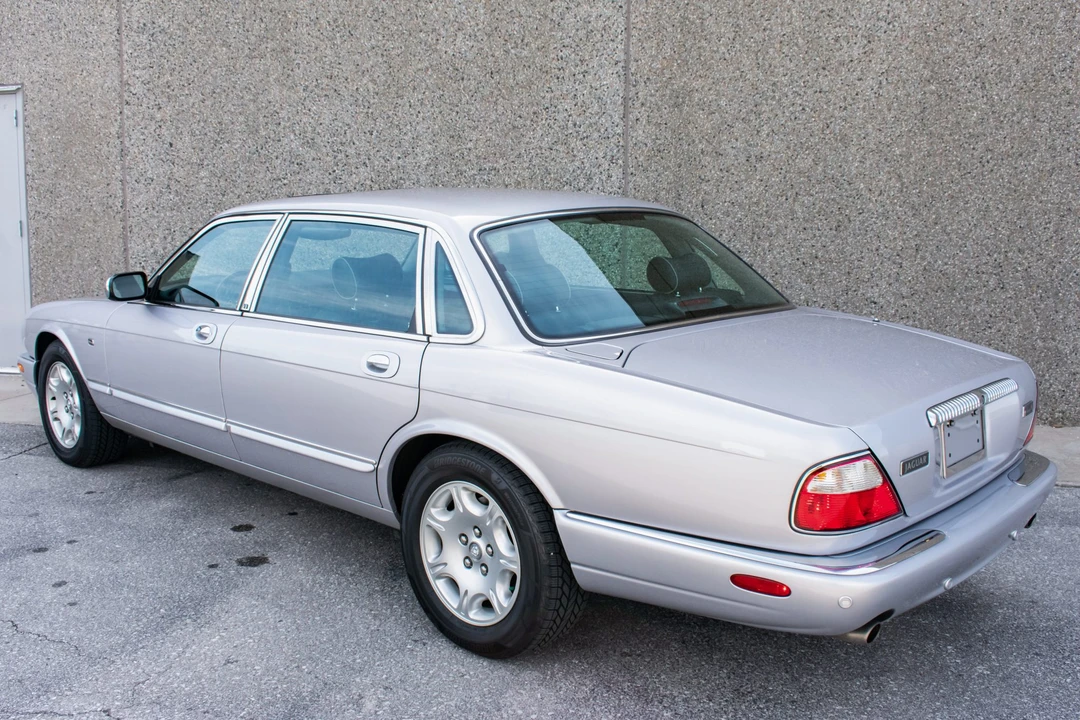 2002 Jaguar X308 XJ - Image 7 of 31