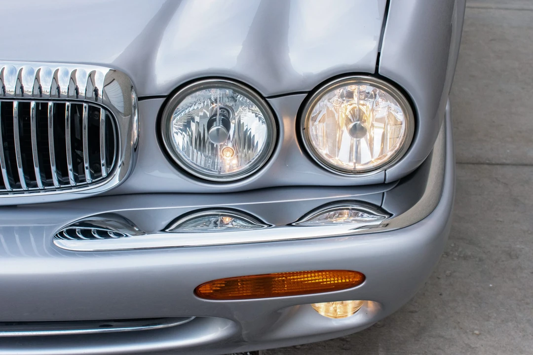 2002 Jaguar X308 XJ - Image 14 of 31