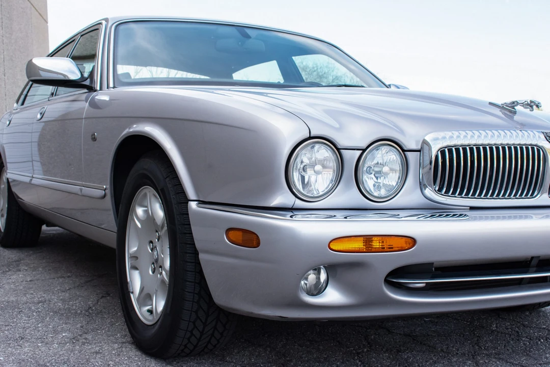 2002 Jaguar X308 XJ - Image 12 of 31