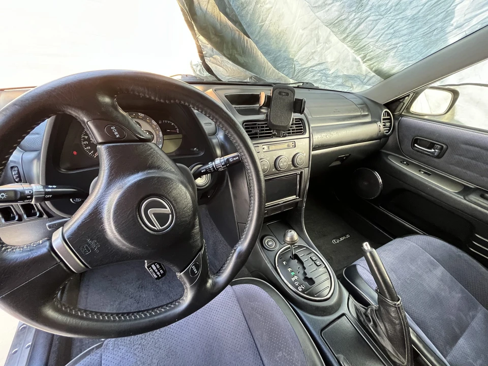 2003 Lexus IS 1st Gen - Image 30 of 31