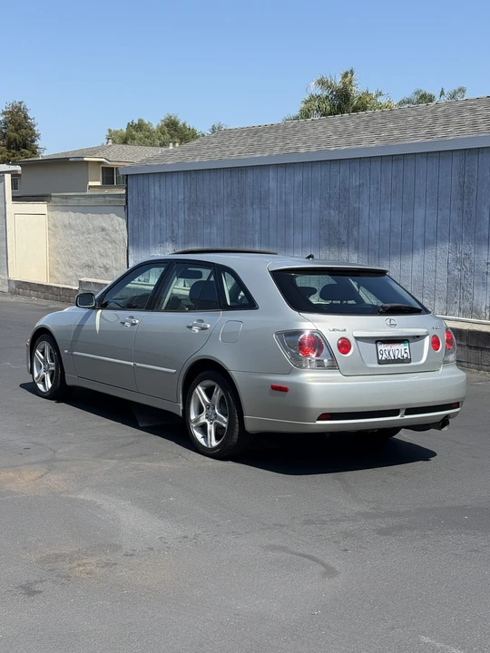 2003 Lexus IS 1st Gen - Image 5 of 31
