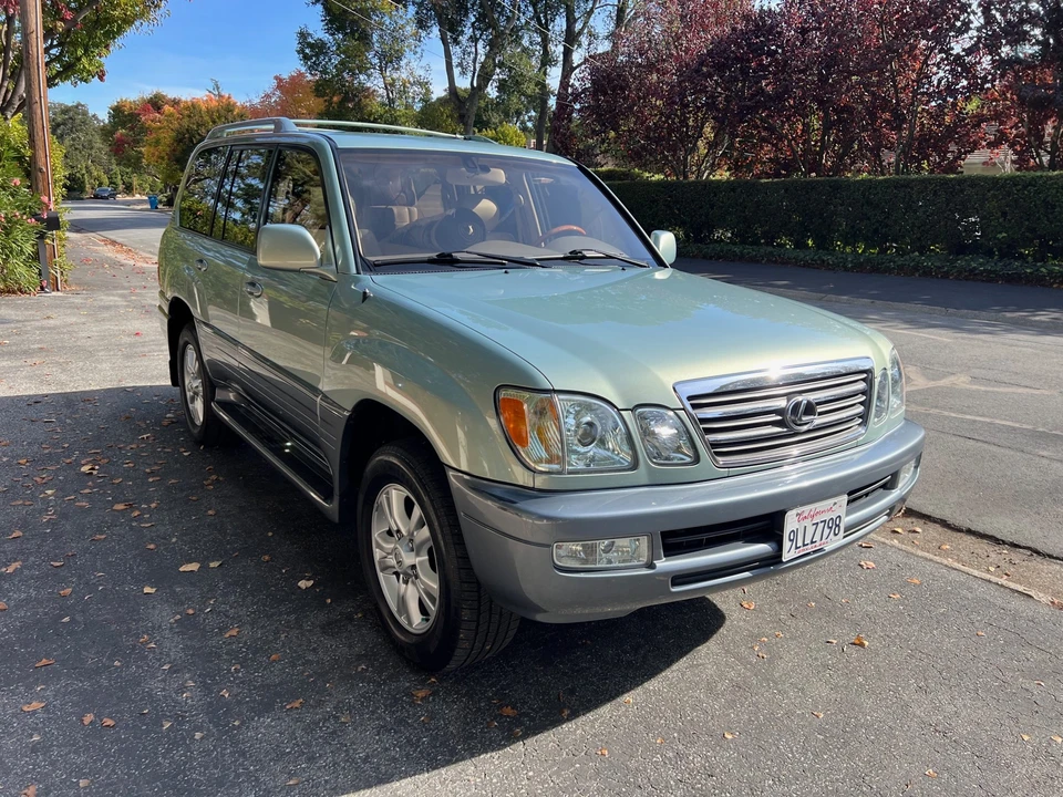 2003 Lexus LX 2nd Gen - Image 13 of 31
