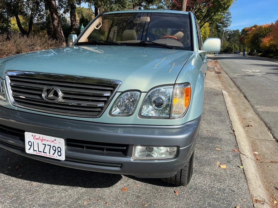 2003 Lexus LX 2nd Gen - Image 27 of 31