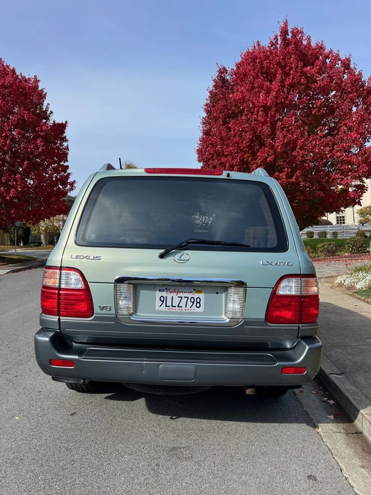 2003 Lexus LX 2nd Gen - Image 19 of 31