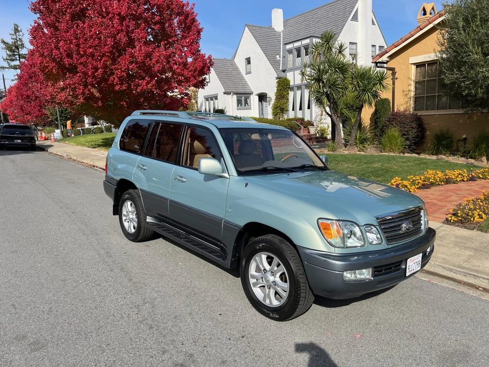 2003 Lexus LX 2nd Gen - Image 15 of 31