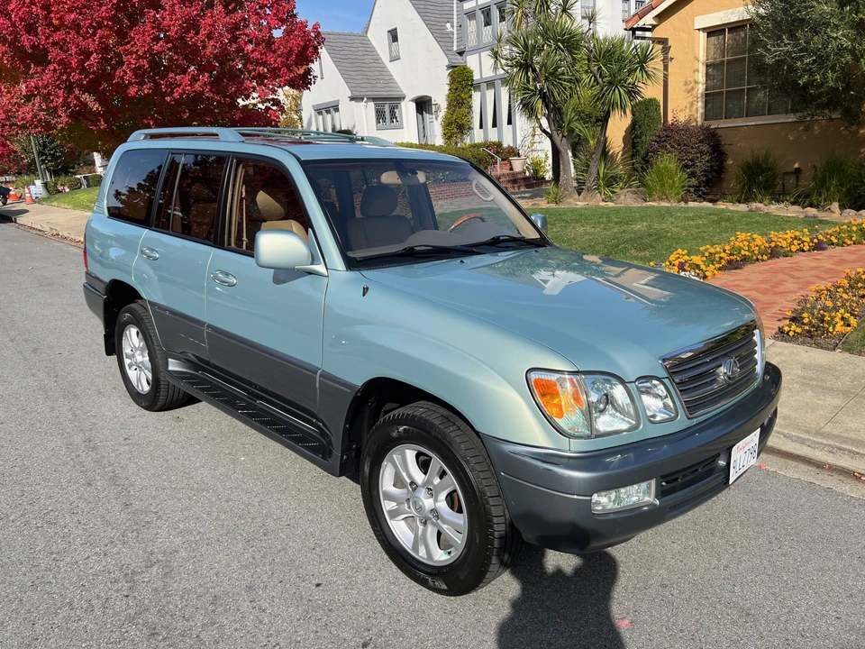 2003 Lexus LX 2nd Gen - Image 14 of 31