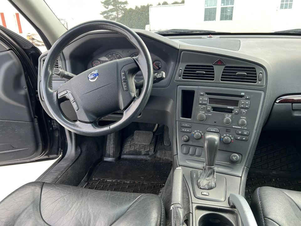 2003 Volvo V70 XC/XC70 2nd Gen - Image 18 of 31